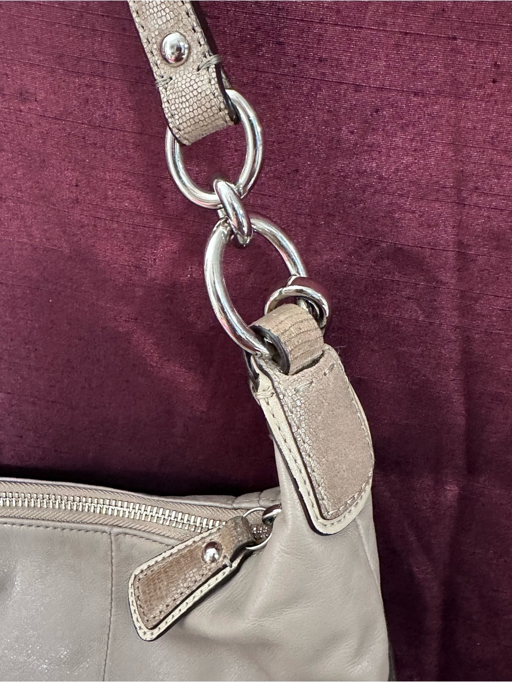 Coach Kristin Leather Hobo Bag Taupe Fawn Beige Silver Hardware ๐โจ - Picture 5 of 16